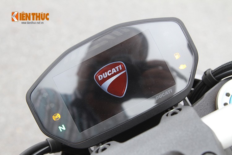 Ducati 1200S - 